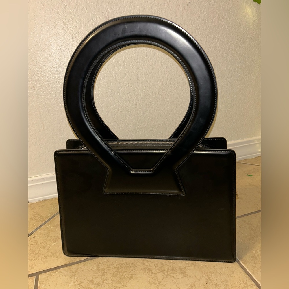 Luar Black Leather Shoulder Bag with Crossbody Rings - Picture 4 of 7